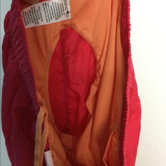 Women’s Marika Tek S Small 4 - 6 Shorts Athletic Running Red Orange Active NWT - Picture 9 of 11